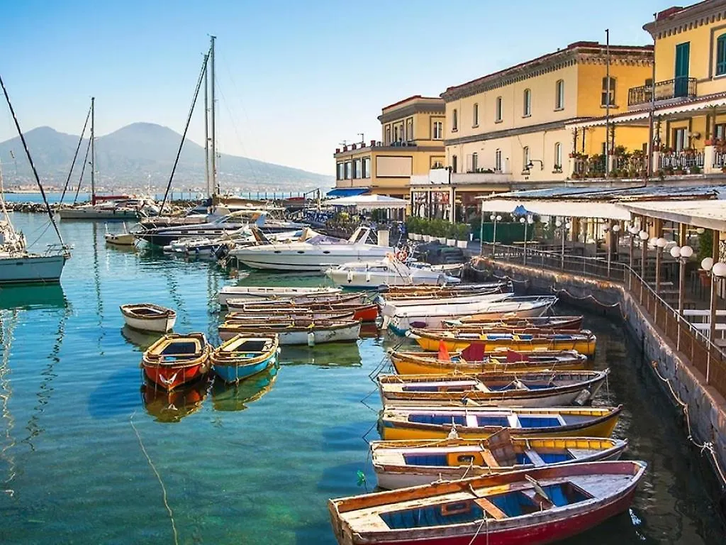 Nova Plebiscito Suites Napoli İtalya